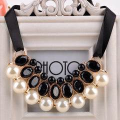 Simulated Bead Pearl Vintage Necklace